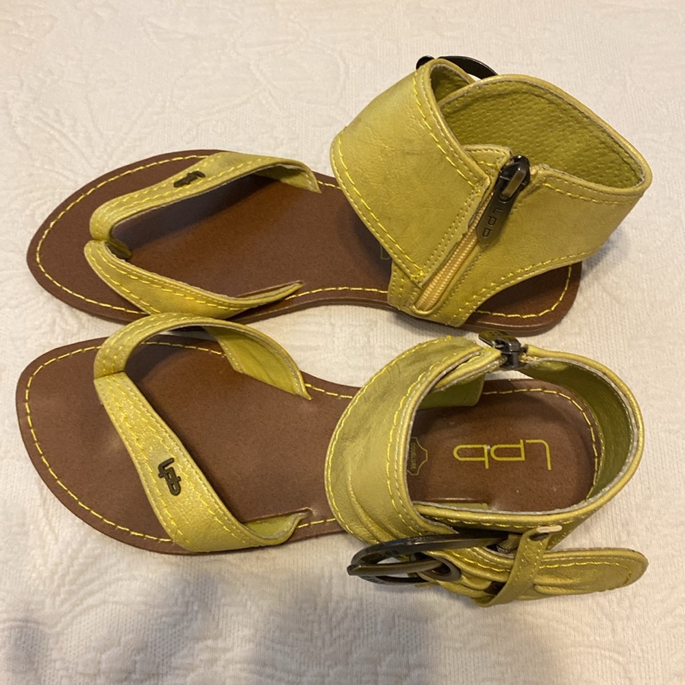 LPB Les ptites bombes yellow leather sandals size 39/8.5 - Picture 4 of 7